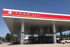 在偏僻的农村大院